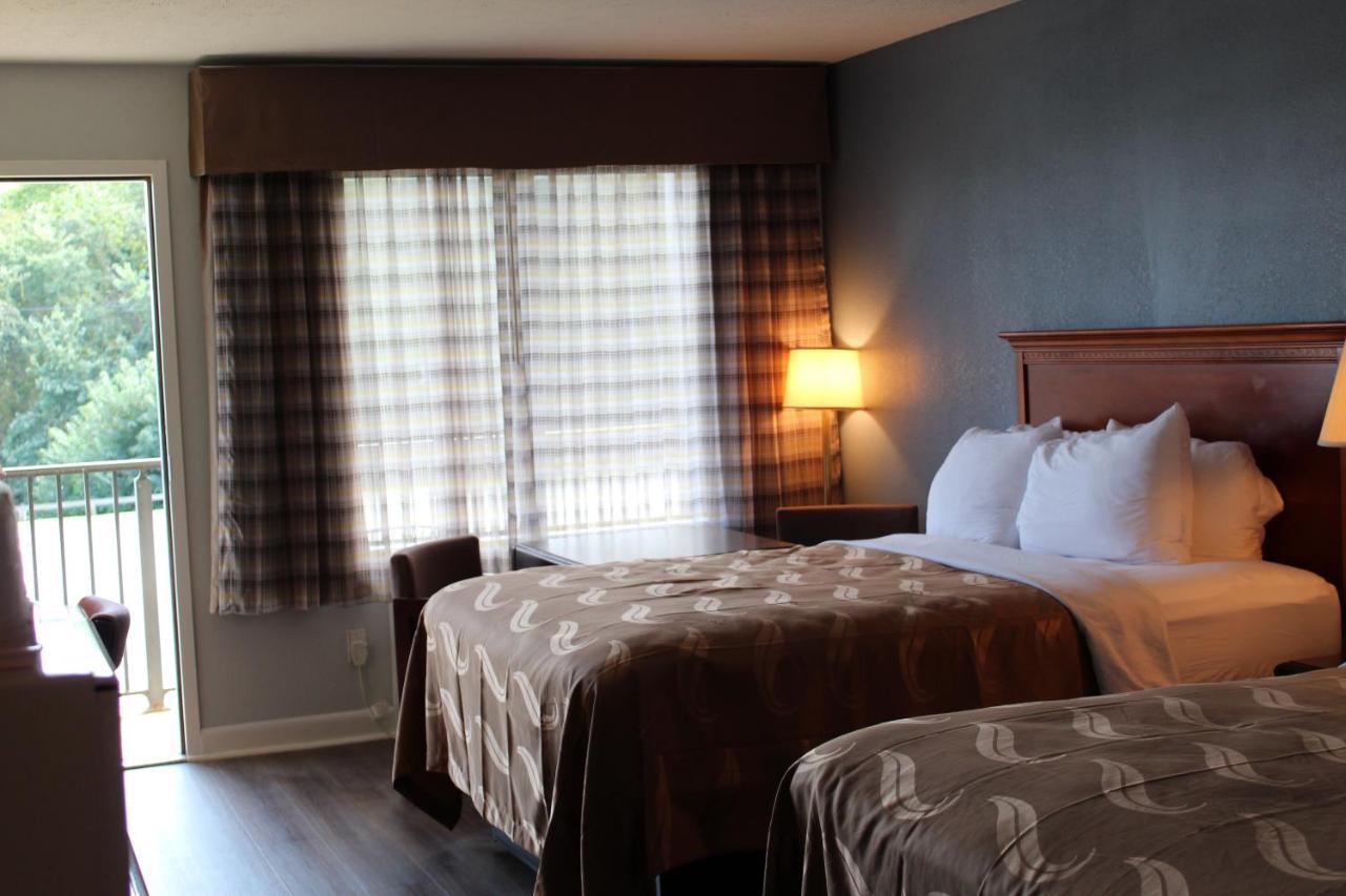 Quality Inn - On The Lake Clarksville-Boydton 외부 사진