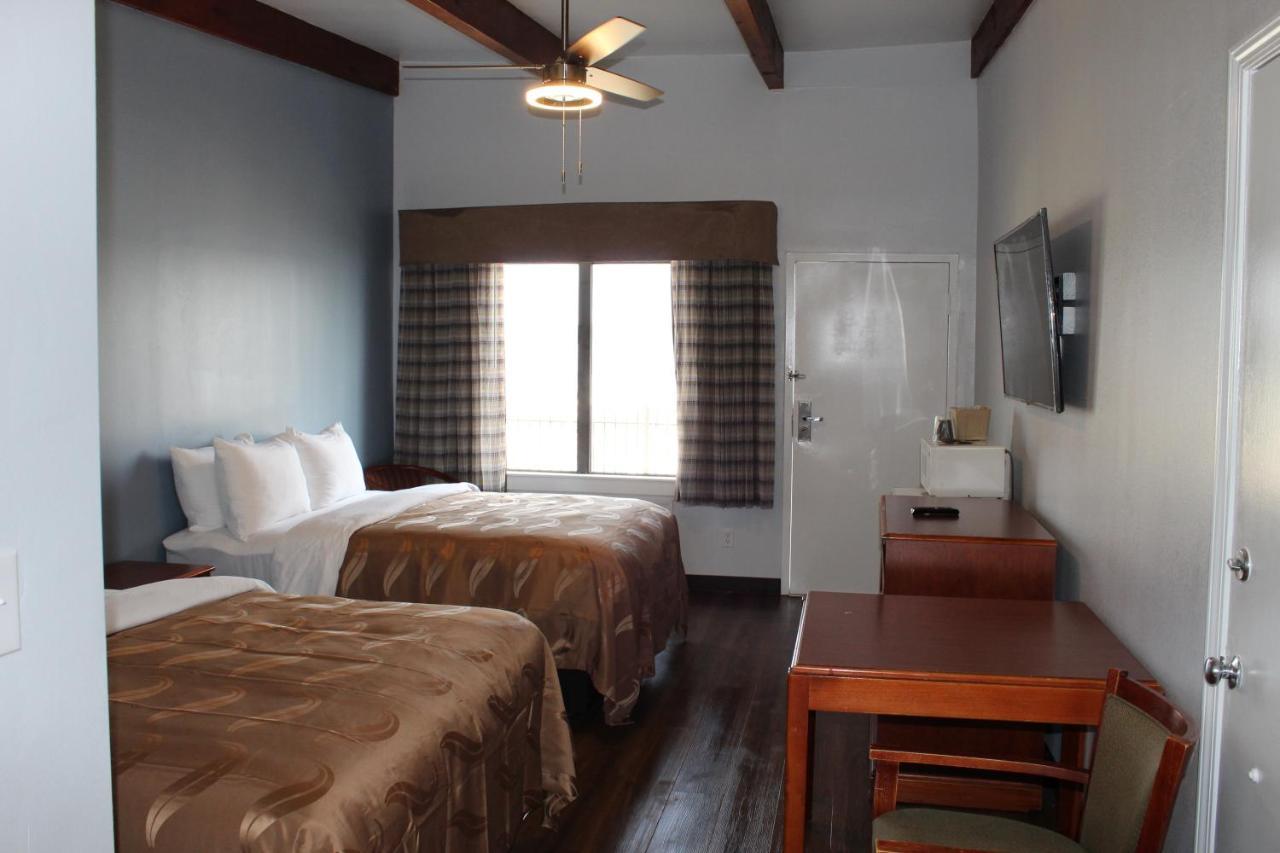 Quality Inn - On The Lake Clarksville-Boydton 외부 사진